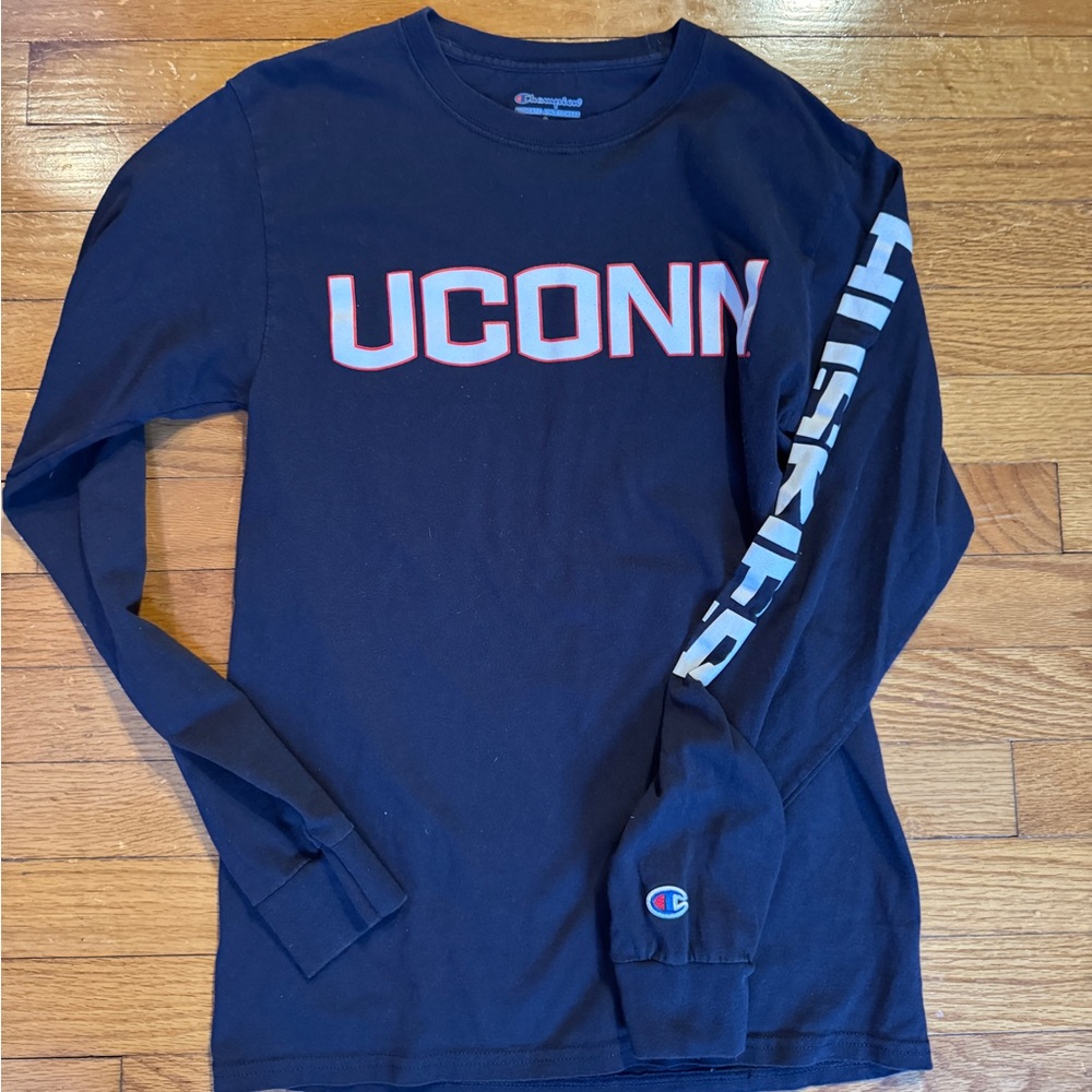 UConn Long Sleeved Tshirt Men’s Size Small